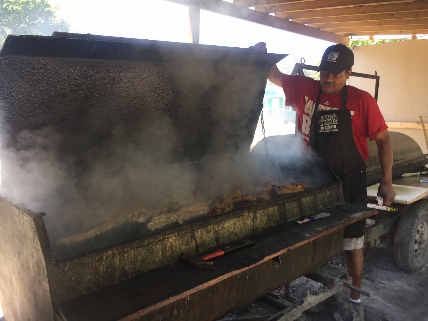 Grill Master Jewel reveals sizzling ribs at Big Momma's Kitchen.